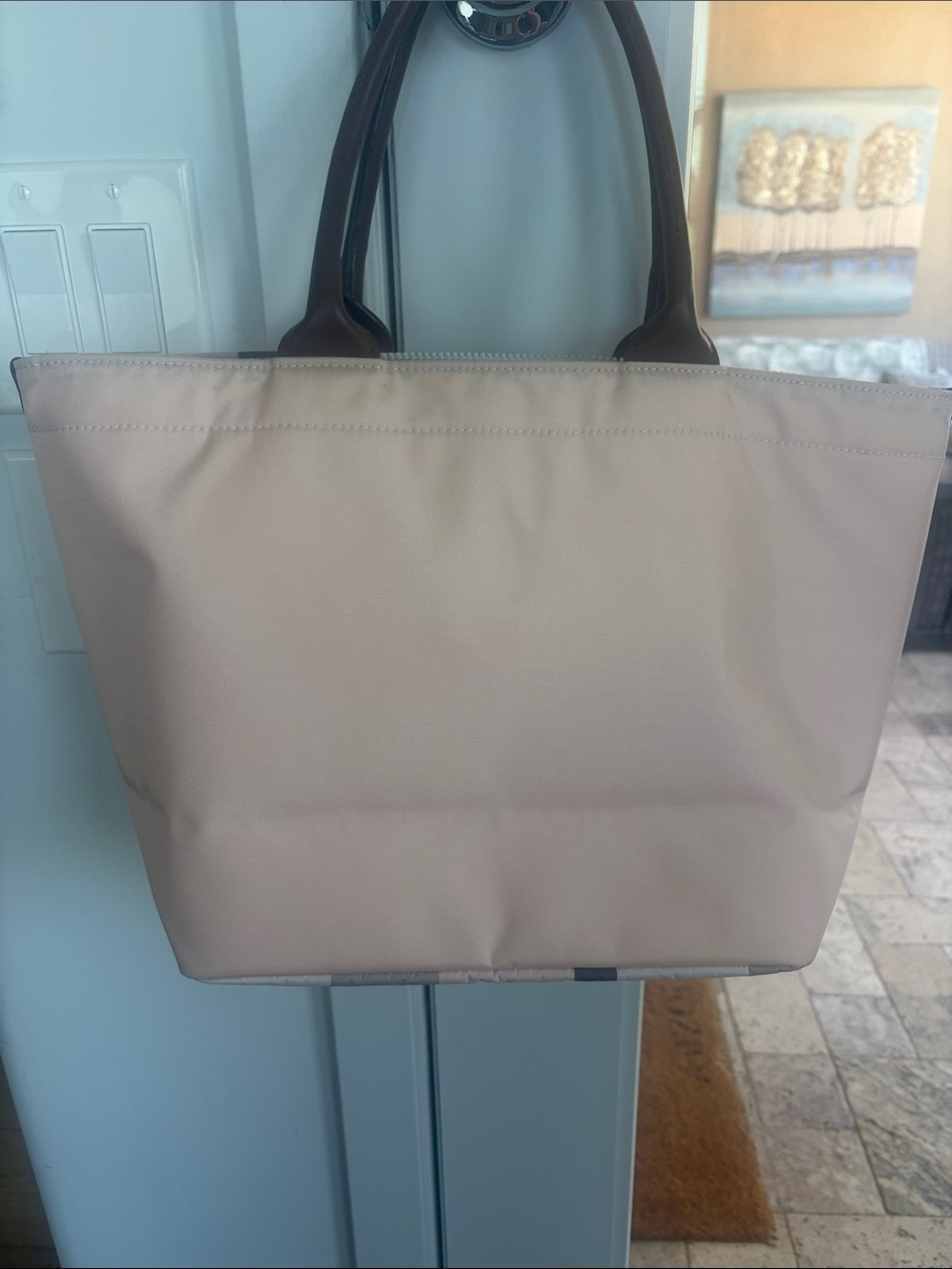 Burberry Blush Pink Tote with Brown Handles - Picture 2 of 9